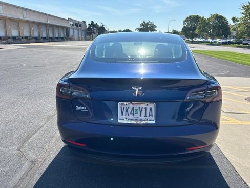 Used 2019 Tesla Model 3 Standard Range Plus RWD image 4