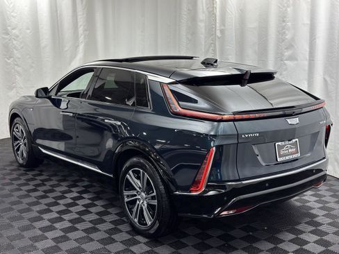 Used 2024 Cadillac Lyriq Luxury image 7