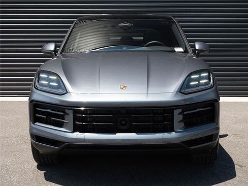 Certified 2026 Porsche Cayenne Coupe AWD/4WD image 37