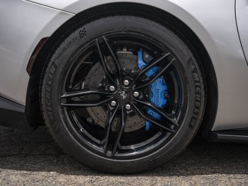 Used 2022 Ferrari 812 GTS RWD image 14