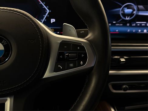 Used 2025 BMW X6 M60i image 28