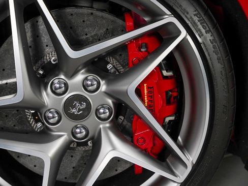 Used 2022 Ferrari F8 Tributo image 18
