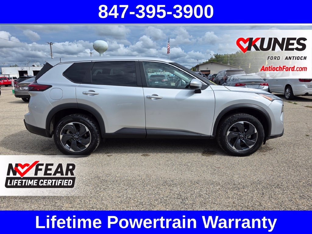 Used 2025 Nissan Rogue SV AWD/4WD image 10
