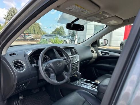 Used 2020 Nissan Pathfinder SL AWD/4WD image 13