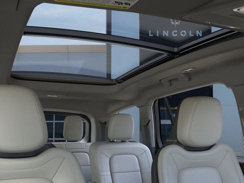 Used 2026 Lincoln Aviator Reserve AWD/4WD image 22