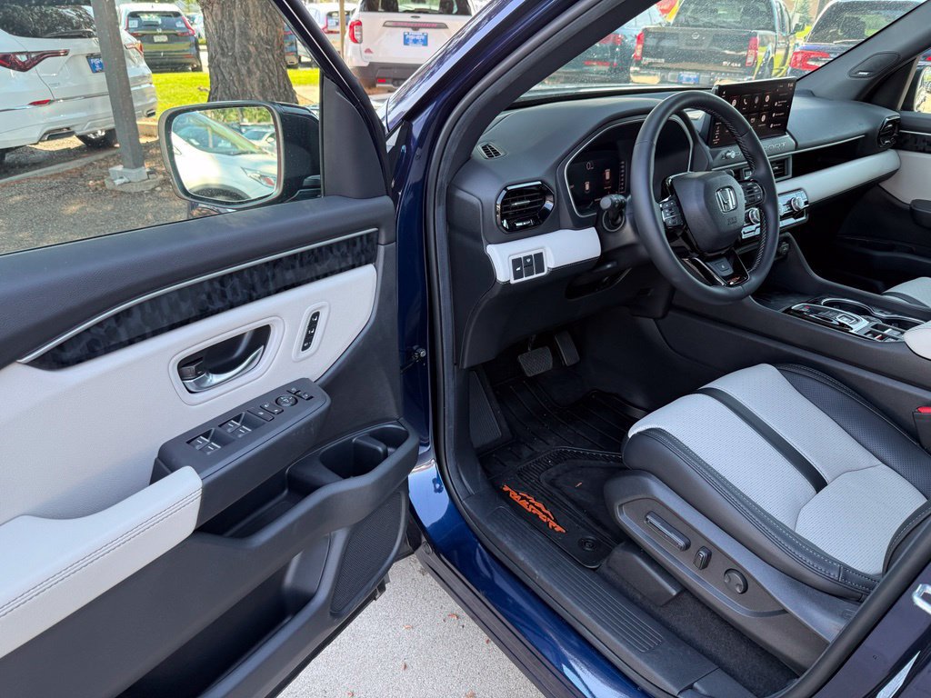 Certified 2026 Honda Passport TrailSport Elite image 13