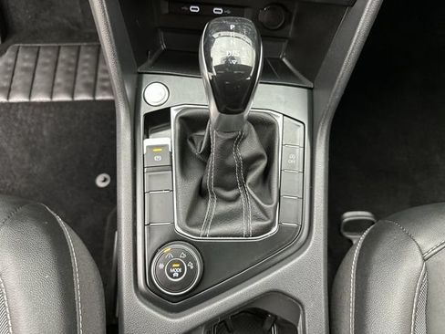 Used 2022 Volkswagen Taos SE AWD/4WD image 19