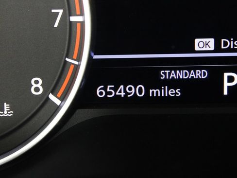 Certified 2021 Nissan Rogue SV w/ Premium Package FWD image 31