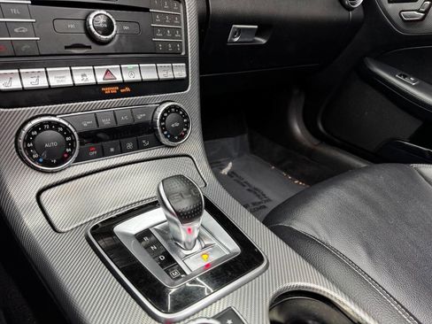 Used 2019 Mercedes-Benz SLC 300 w/ Premium Package image 38