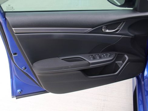 Used 2018 Honda Civic Sport image 18