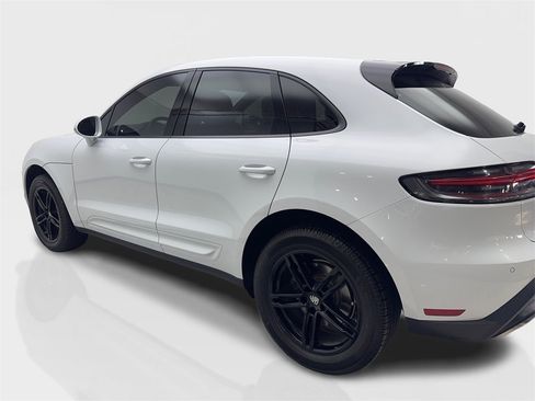 Used 2023 Porsche Macan Turbo image 14