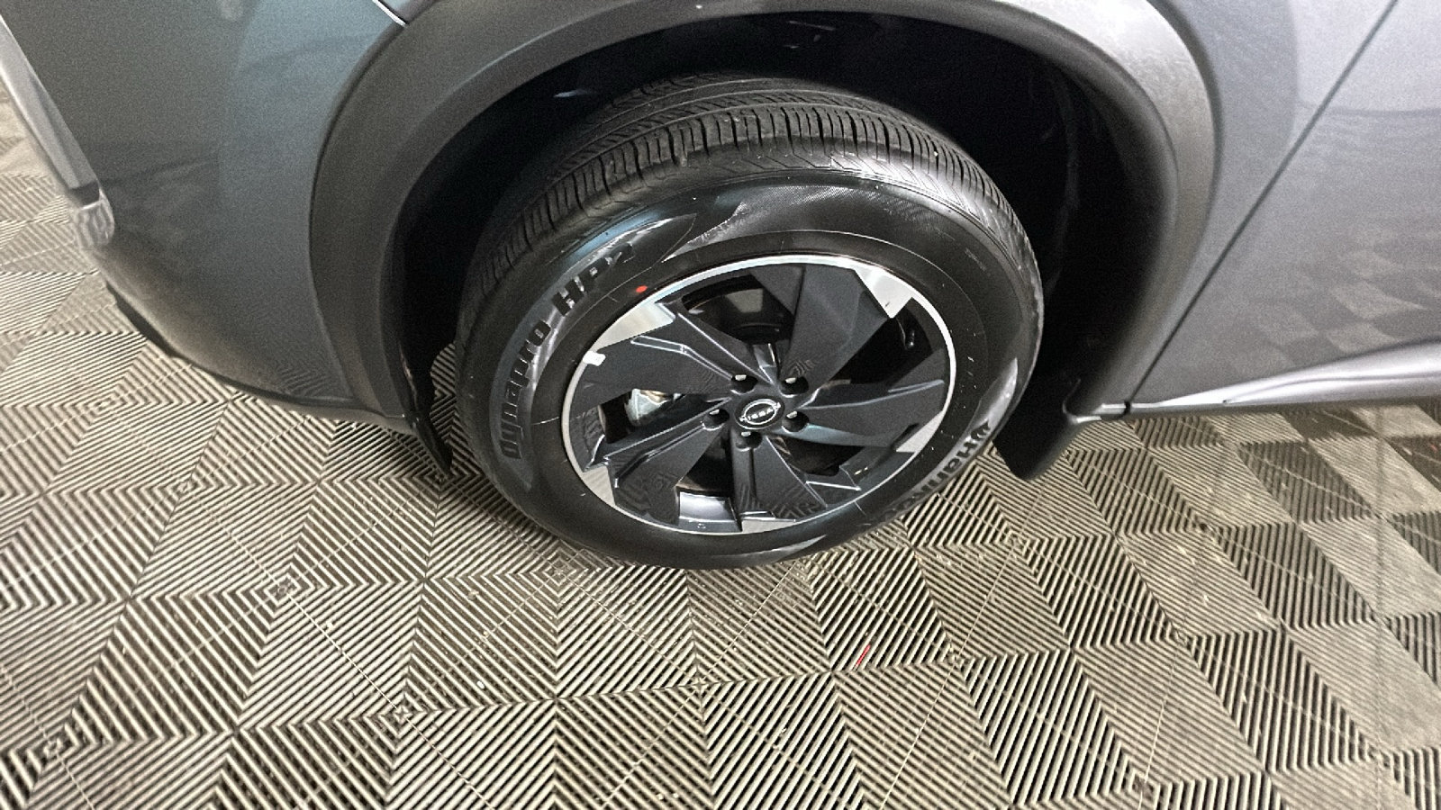 Certified 2026 Nissan Rogue SV AWD/4WD image 12
