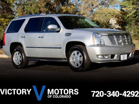 Used 2011 Cadillac Escalade AWD image 1