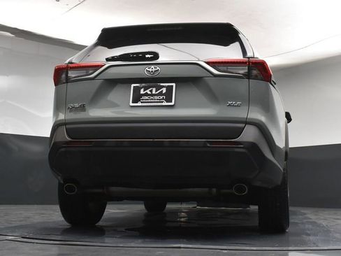 Used 2020 Toyota RAV4 XLE image 35