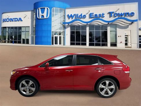 Used 2012 Toyota Venza XLE image 5