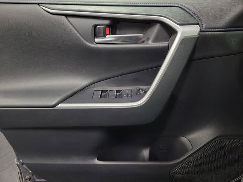 Used 2020 Toyota RAV4 XSE image 24