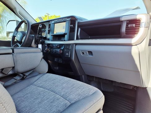 Certified 2023 Ford F250 XL w/ FX4 Off-Road Package image 10