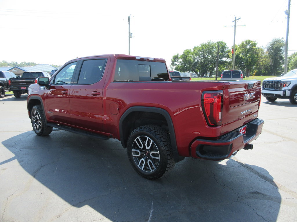 Certified 2024 GMC Sierra 1500 AT4 w/ Technology Package AWD/4WD image 9