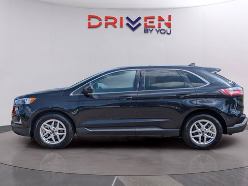 Used 2024 Ford Edge SEL AWD/4WD image 2