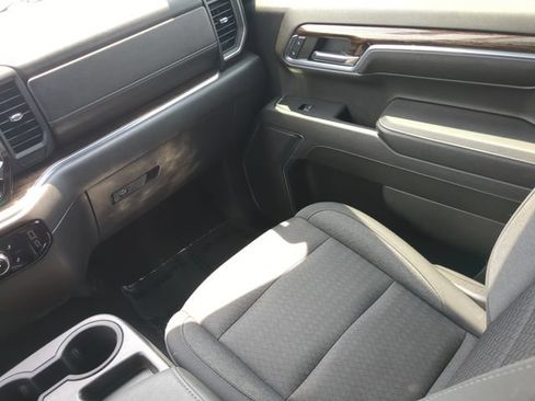 Used 2023 GMC Sierra 1500 Elevation AWD/4WD image 19
