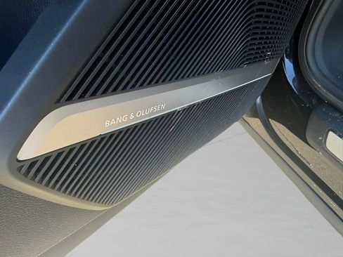 Used 2018 Audi SQ5 Prestige w/ Prestige Package image 15