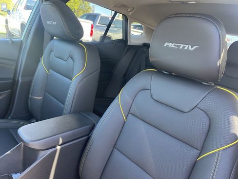 New 2026 Chevrolet Trax ACTIV w/ Sunroof Package FWD image 13