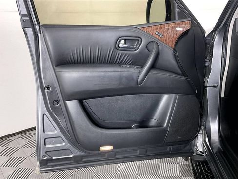 Used 2019 Nissan Armada Platinum w/ Captain's Chairs Package AWD/4WD image 22