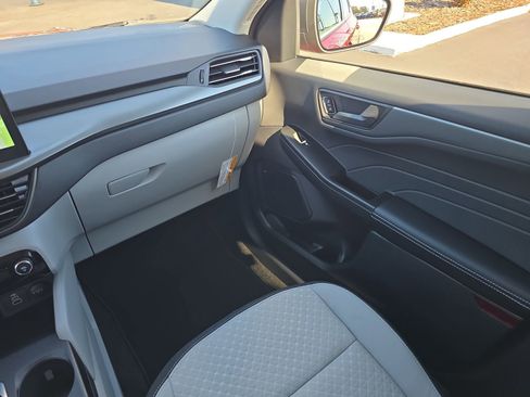 New 2026 Ford Escape Active w/ Tech Pack #1 FWD image 11