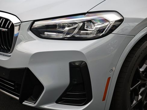 Used 2022 BMW X4 M40i w/ Premium Package image 12