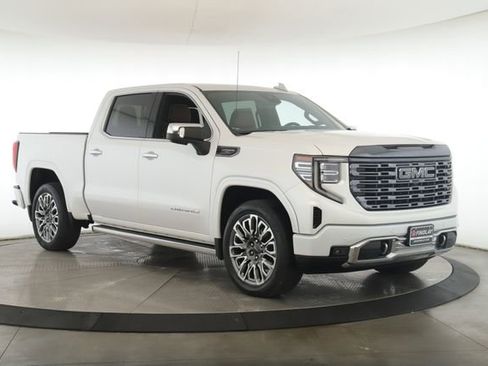 Used 2024 GMC Sierra 1500 Denali Ultimate image 2