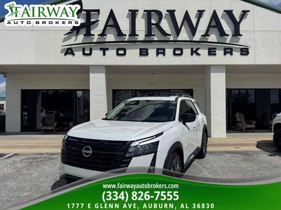 Used 2026 Nissan Pathfinder Platinum w/ Cargo Package
