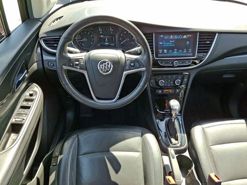Certified 2017 Buick Encore Essence image 21