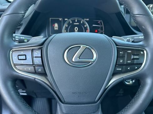 Used 2025 Lexus ES 350 w/ Premium Package FWD image 26