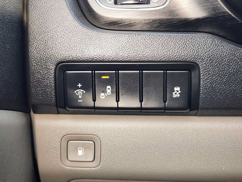 Used 2020 Kia Sedona EX FWD image 20