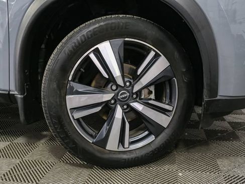Used 2023 Nissan Rogue SL AWD/4WD image 14
