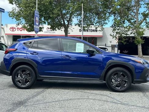 Used 2026 Subaru Crosstrek 2.5i AWD/4WD image 3