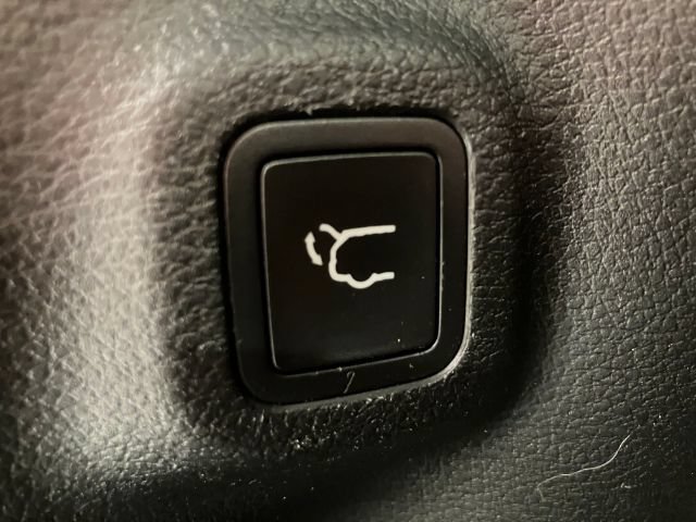 Used 2018 Jeep Compass Limited w/ Navigation Group AWD/4WD image 51
