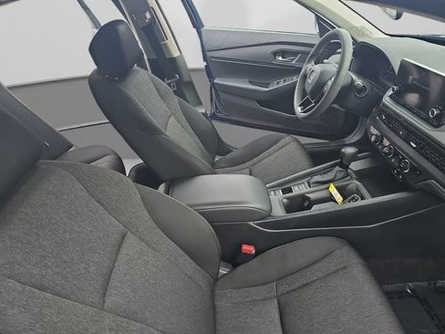 Used 2023 Honda Accord EX image 31