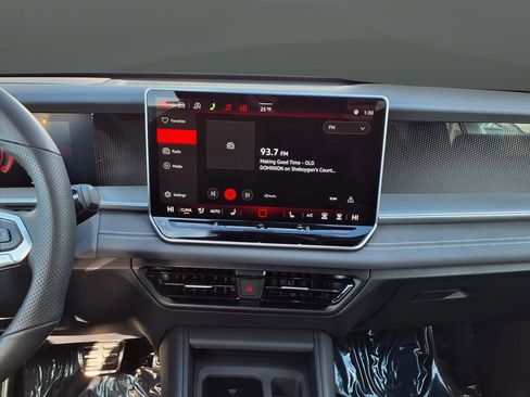 New 2026 Volkswagen Tiguan SE R-Line image 48