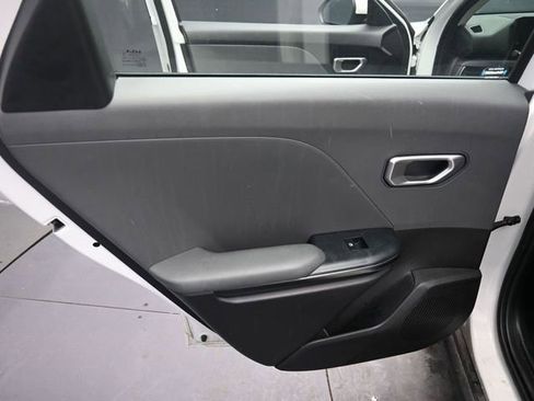 Used 2025 Kia K4 FWD image 33