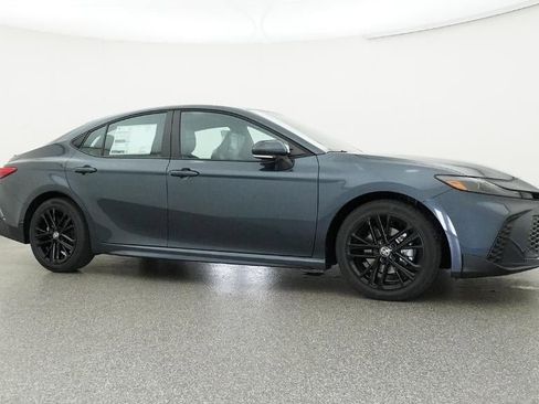 New 2026 Toyota Camry SE image 28