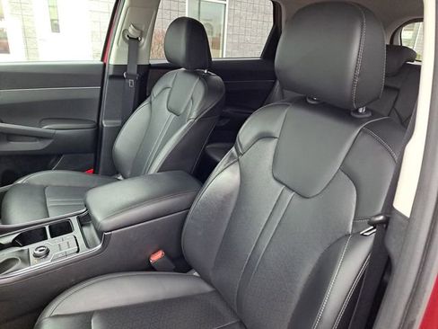 Used 2023 Kia Sorento S image 5