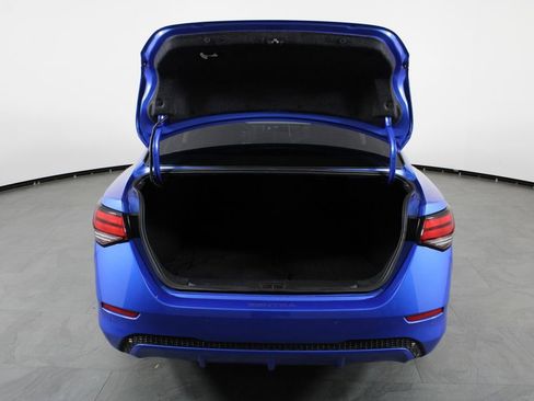 Certified 2022 Nissan Sentra SV image 17