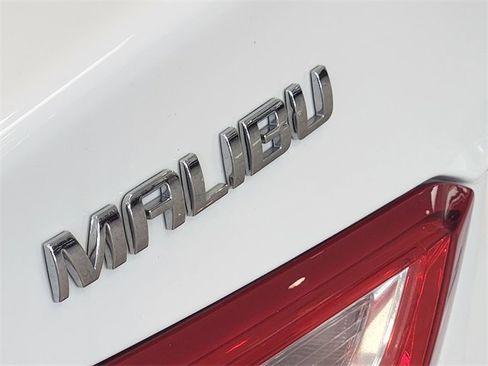 Used 2023 Chevrolet Malibu LS image 13