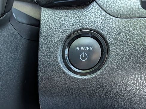 Used 2025 Toyota Camry LE w/ Convenience Package image 19