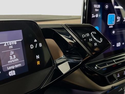 Certified 2023 Volkswagen ID.4 Pro AWD/4WD image 20