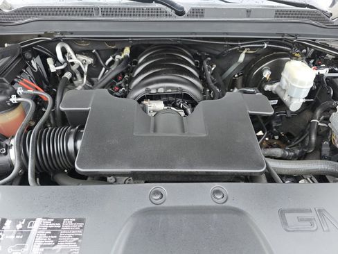 Used 2019 GMC Yukon Denali w/ Denali Ultimate Package image 16