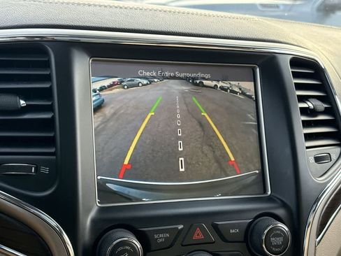 Used 2014 Jeep Grand Cherokee Overland w/ Advanced Technology Group image 29