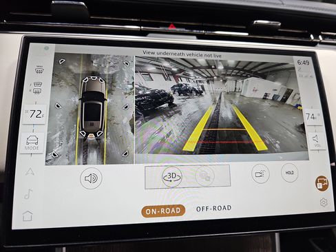 Used 2025 Land Rover Range Rover SE image 26