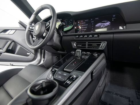 Certified 2024 Porsche 911 Carrera RWD image 35